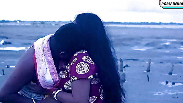 Desi Bhabhi Having Hardcore Sex With Devar