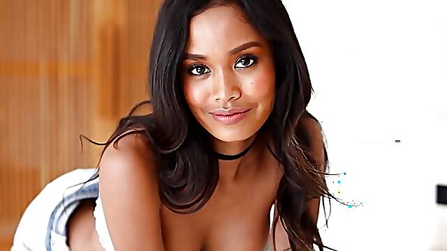 Horny Putri Cinta toying her wet bum hole with dildo