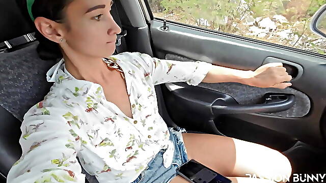 Stuck in Car and Pee Inside on the Florr