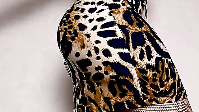 Penetration Into a Juicy Pussy, Close-up. PAWG in a Tight Dress and Gloves Rides a Big Toy Sensually Leopard Print