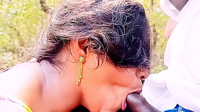 Telugu Silk outdoor blowlob fucking with boy friend telugu dirty talks.