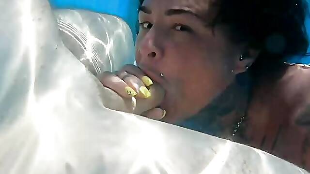 Holiday Pool Orgy Blowjob fun &amp; underwater camera