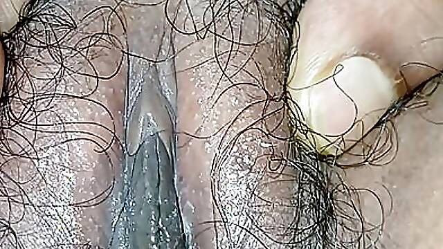 Bangladeshi Horny bhabi from Dhaka enjoyed a lot, from her Stepson when her husband not in home