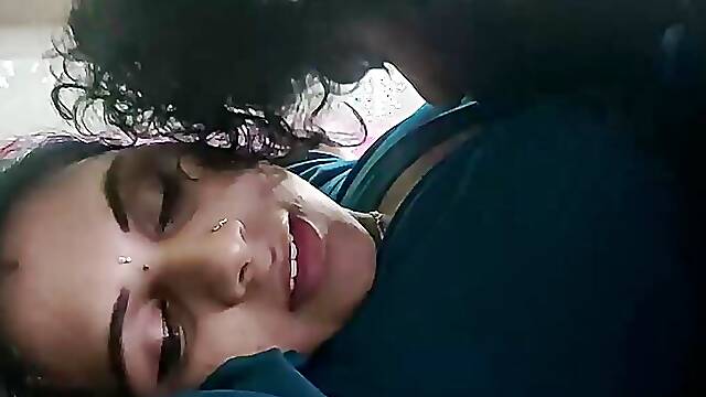 Vaishnavy and Sharun Raj modern dress Boobs romance, Girl boy hot romance, Mallu couple romance video, Indian hot romance