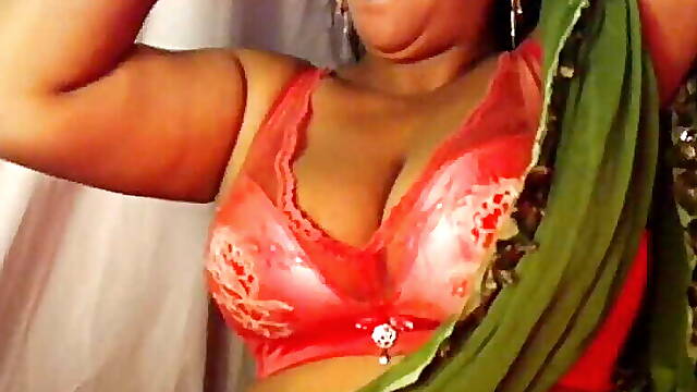 Desi Bhabhi Nude Gag in Mouth Sex Video.
