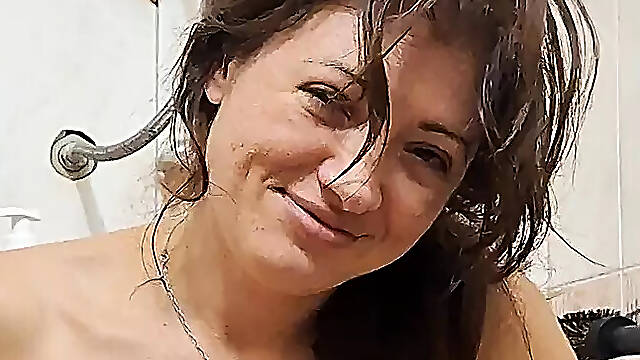 I fuck her everywhere + golden rain