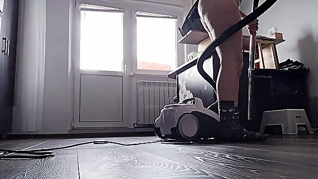 Amateur wife sucking naked at home.