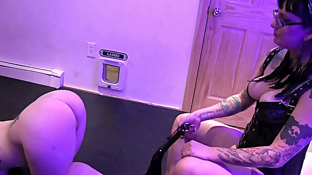 Real bdsm lesbo couple shows their session