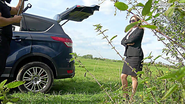 Milf beauty Julia North prefers anal creampie Behind the scenes