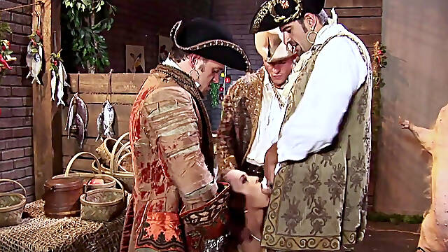 Hot MILF Trina in amazing gangbang