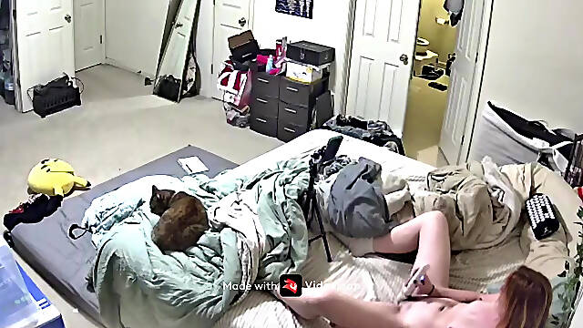 MILF gets caught masturbating on FaceTime