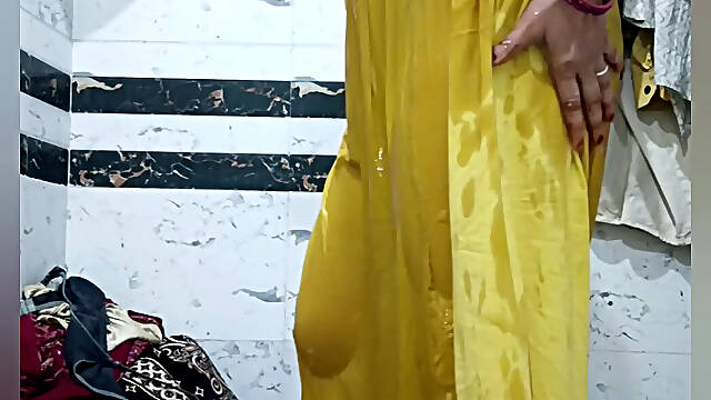 Priya Bhabi New Style Body Show