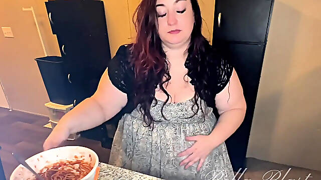 BBW Burps &amp; Wet Farts After Pasta Binge Real Stomach Reactionsby Bella Blast