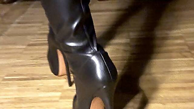 SHEELA SINNER - WORSHIP MY BOOTS POV