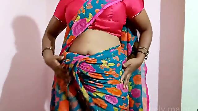 Desi Aunty red-hot saree pulverized