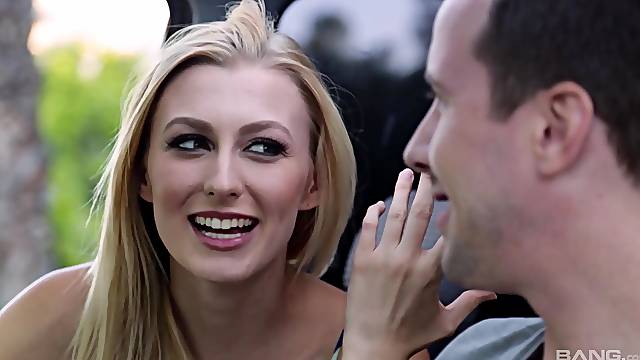 MILF India Summer hooks up with a guy and sexy Alexa Grace