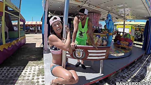 Busty woman screams fucking with a random dude on cam