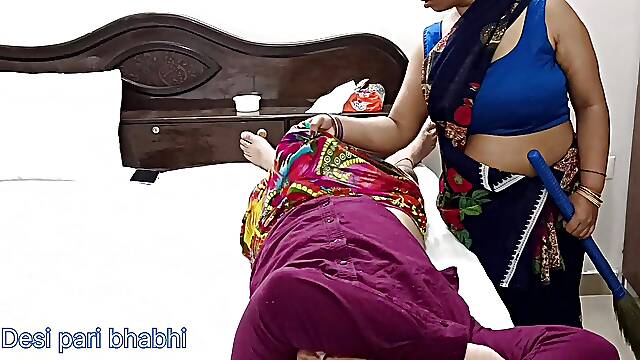 Desi Kamwali Bai Saw the Owner's Erect Rubbed Her with a Broom and Started Sucking by the Holding...