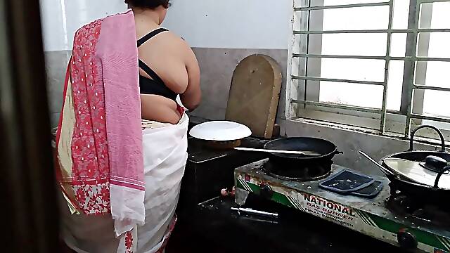 Indian Desi Hot Maid in Saree with Huge Boobs Fucked by Owner - Cum Her Behand