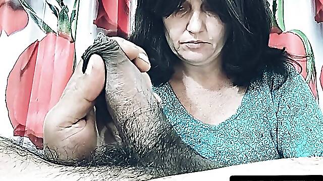 Affairs Between Dirty Stepmother and Stepson