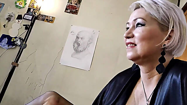 Addams-clan: on the Other Side of the Open Chat...