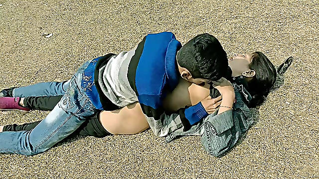 18 Year Old Indian College Boy Hot Sex with Mature Desi Bhabhi Punam