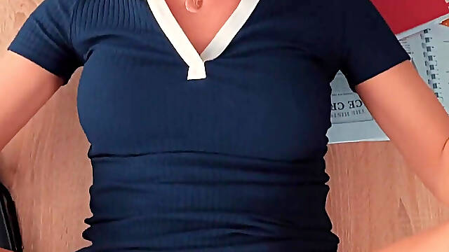 A Hot Teacher Couldn't Hide Her Sexy Photos and Ended up Having Sex with a Student.