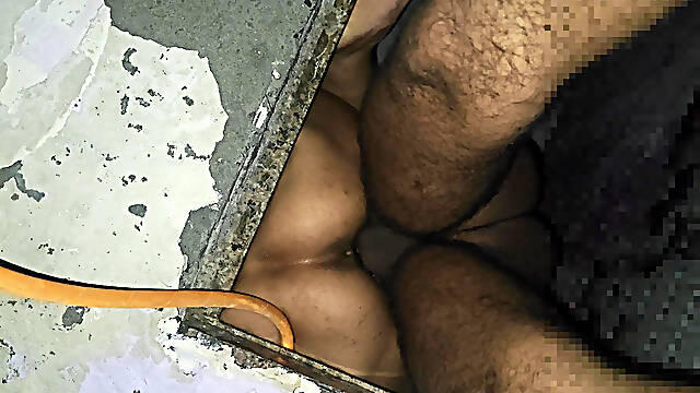 Hot Mumbai Girl Fucked up with Husband in Her Hostel Room Viral Video