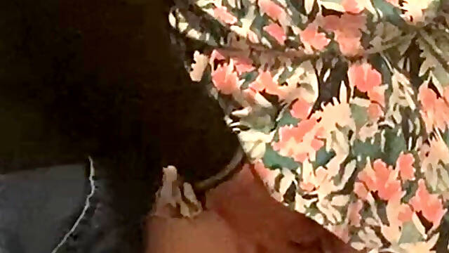 Best Subway! Hot MILF Spreading Legs for Me to Touching Her Pussy