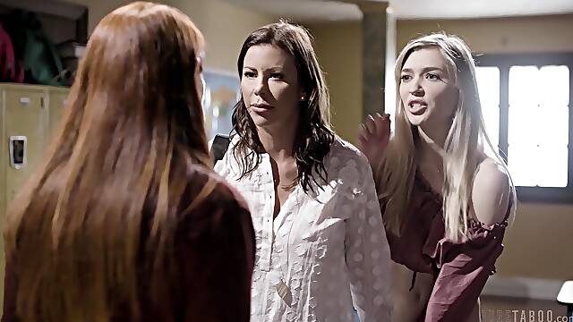 Lesbian threesome with hot Alexis Fawx and Mackenzie Moss