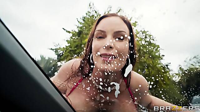 Diamond Foxxx with nice tits enjoys while being fucked hard